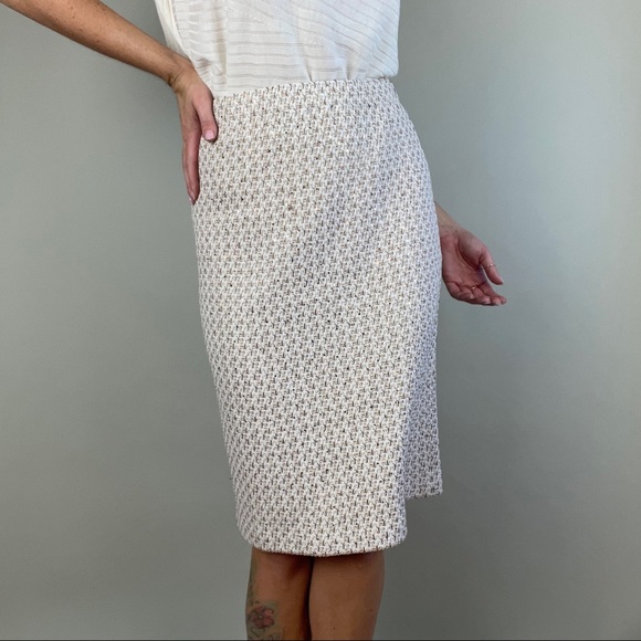 St. John Dresses & Skirts - ST. JOHN EVENING Metallic Tweed Skirt